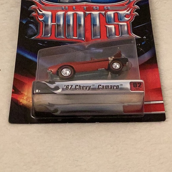 Hot Wheels '67 Chevy Camaro ~ Ultra Hots ~ Chevrolet ~ 1:64 - Picture 3 of 9